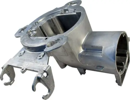 Gehäuse für ein Mechanikteil, gefertigt aus Metall, mit verschiedenen Anschlussmöglichkeiten. Produkt von Wolf, geeignet für spezifische Anwendungen im Maschinenbau.